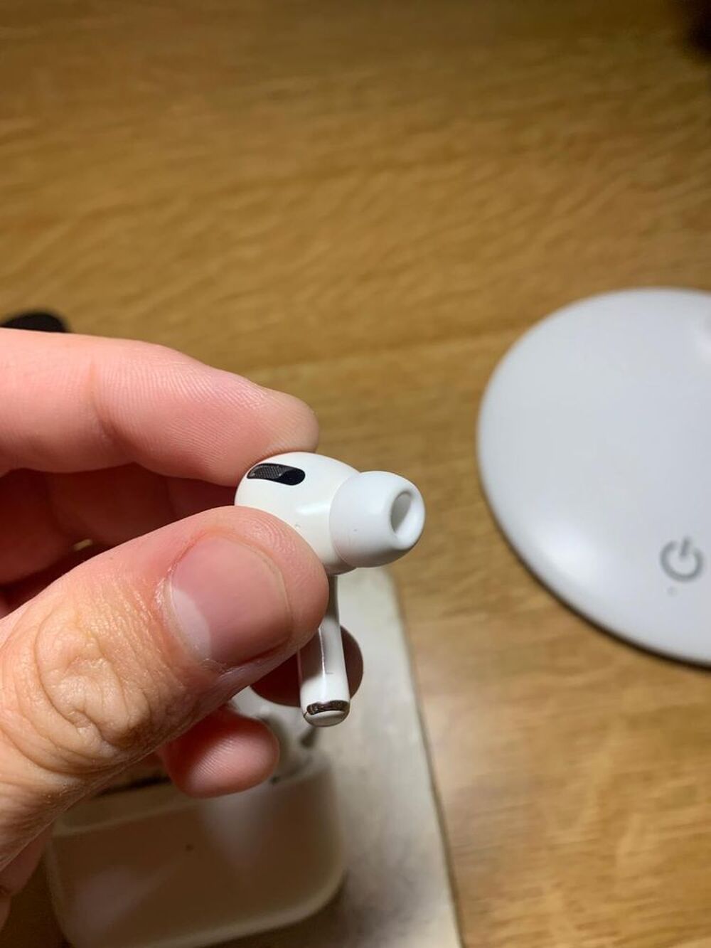 Apple AirPods non pro avec bo&icirc;tier de charge Matériel informatique