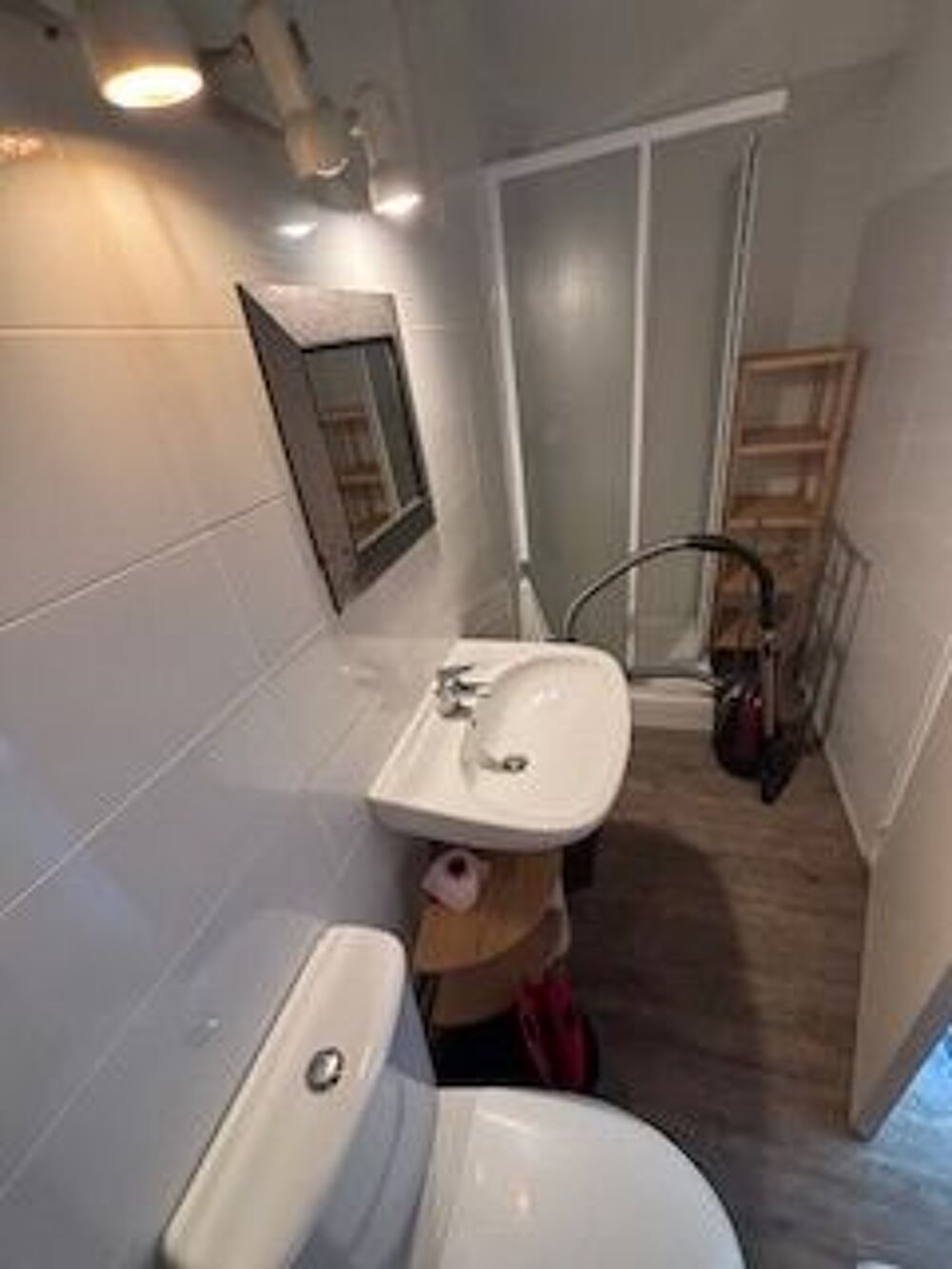 Location Appartement T2 MEUBLÉ AU RDC VIEILLE MAISON PROCHE CENTRE NANTES Nantes