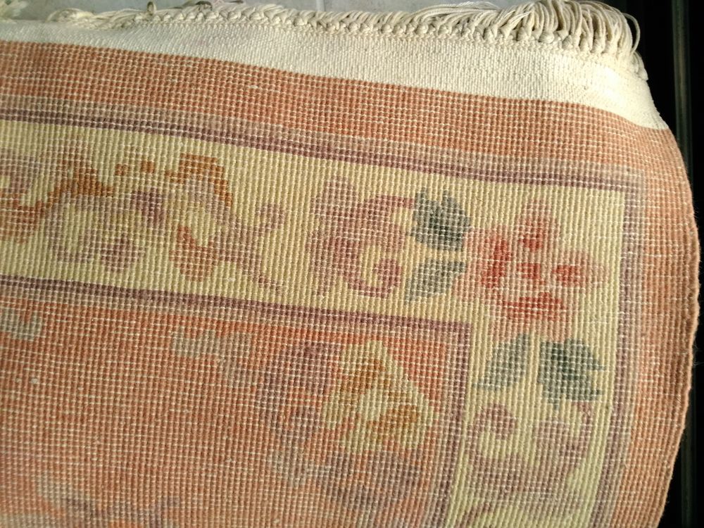 JOLI TAPIS EPAIS 70x140 mille noeud/pouce Meubles