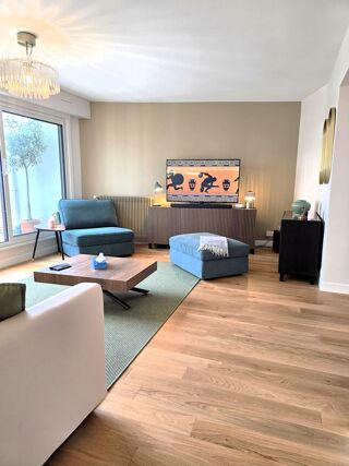  Appartement à louer 2 pièces 53 m²