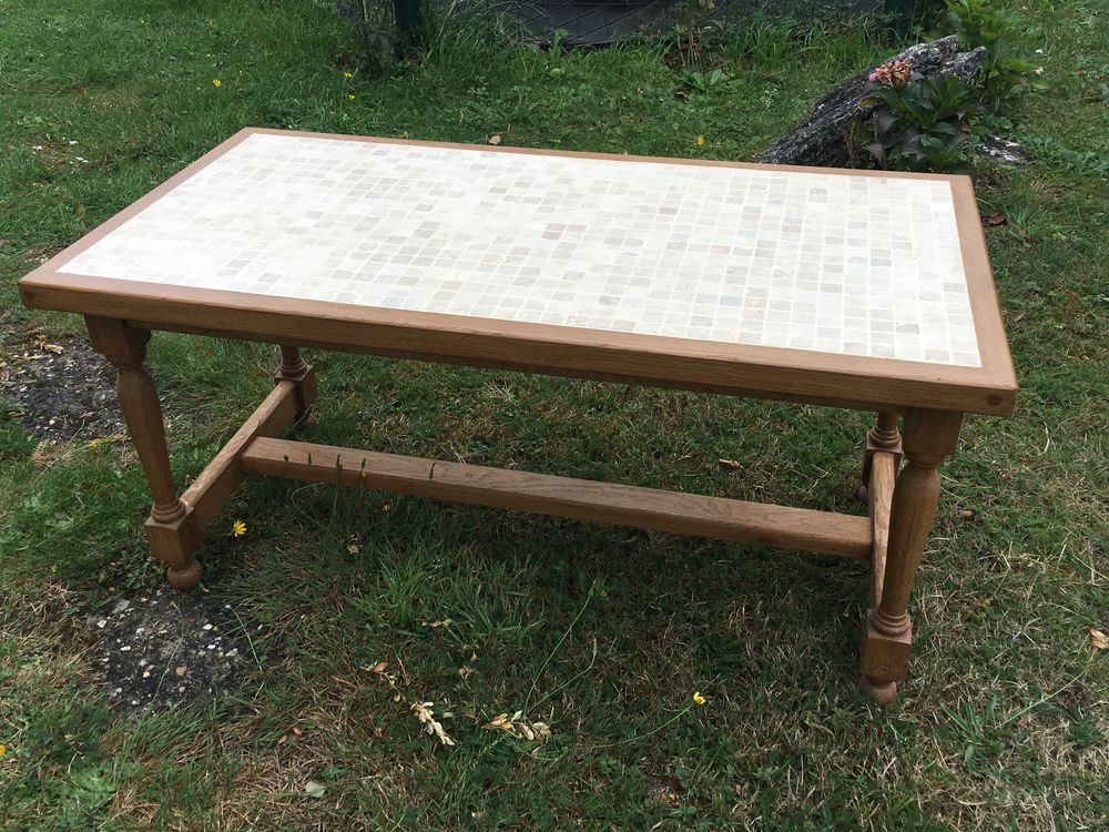 Table basse ch&ecirc;ne et petits carreaux Meubles