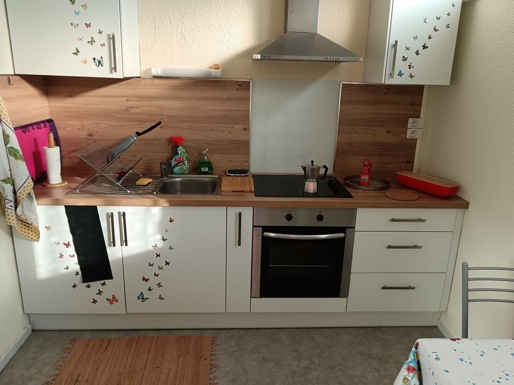 Location Appartement F3 refait à neuf, meublé ou non, exposé sud,
Lumineux Grand-charmont
