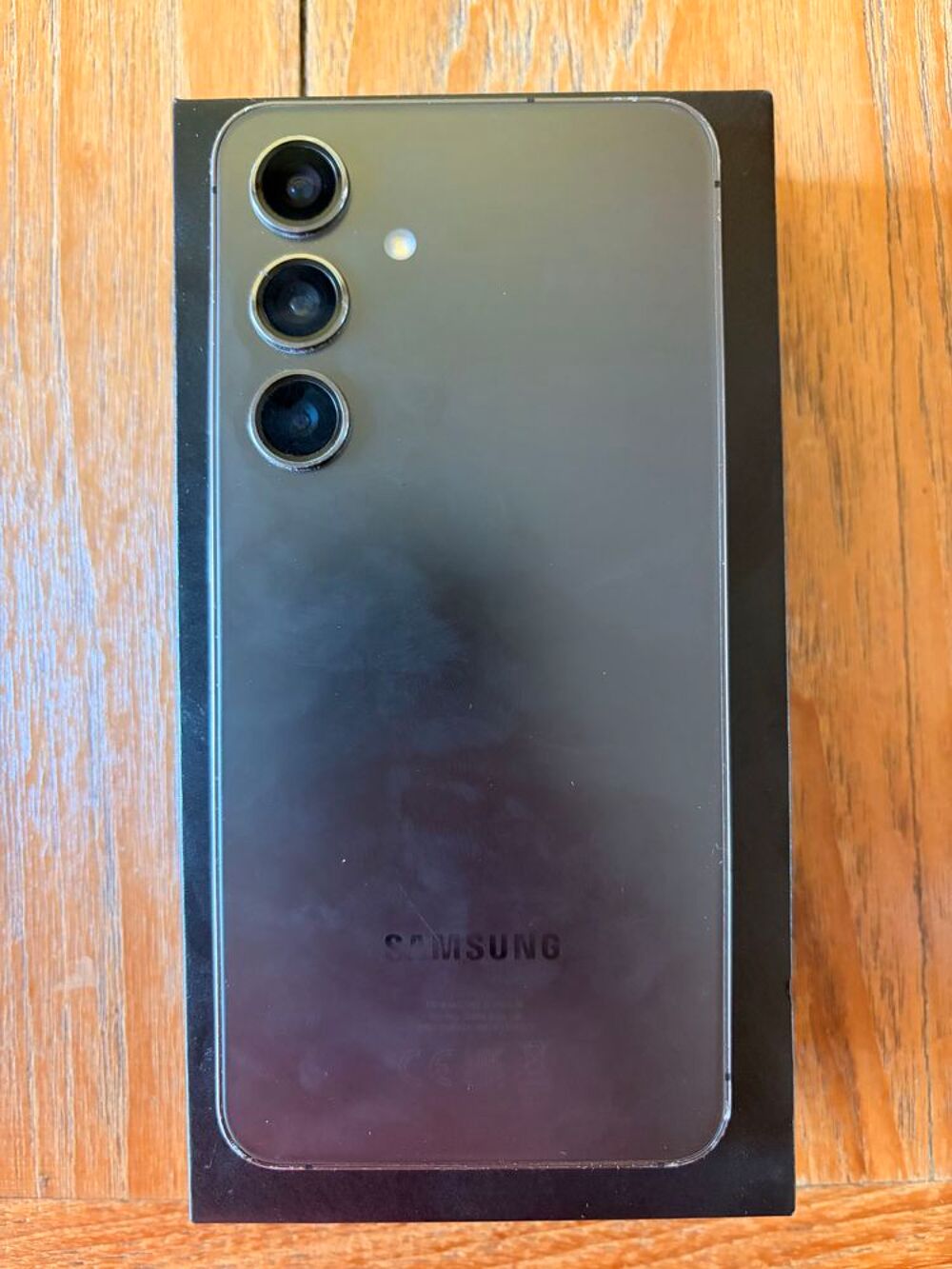 Samsung s24 + &eacute;couteur galaxy buds Téléphones et tablettes