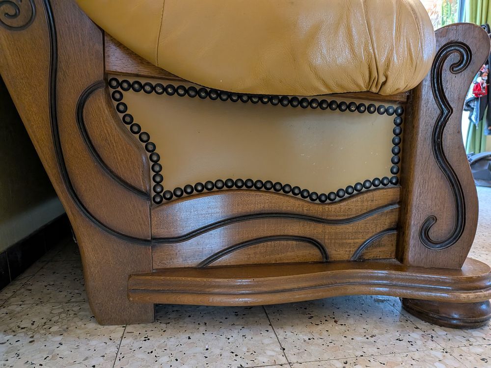 Beau canap&eacute; 3 places beige cuir et bois Meubles