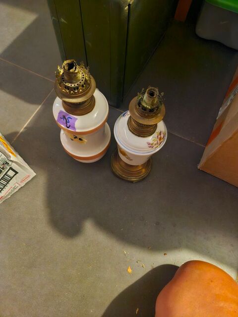 Lampe pétrole les deux 30 € Crampagna (09)
