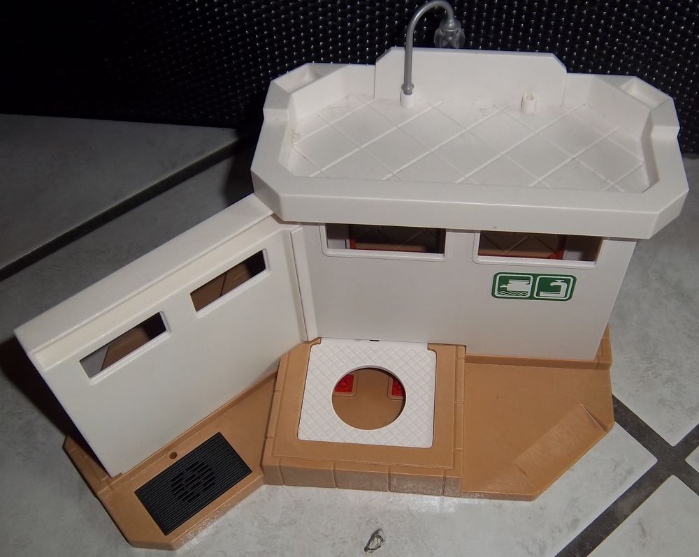 Playmobil lavabo douche camping Jeux / jouets
