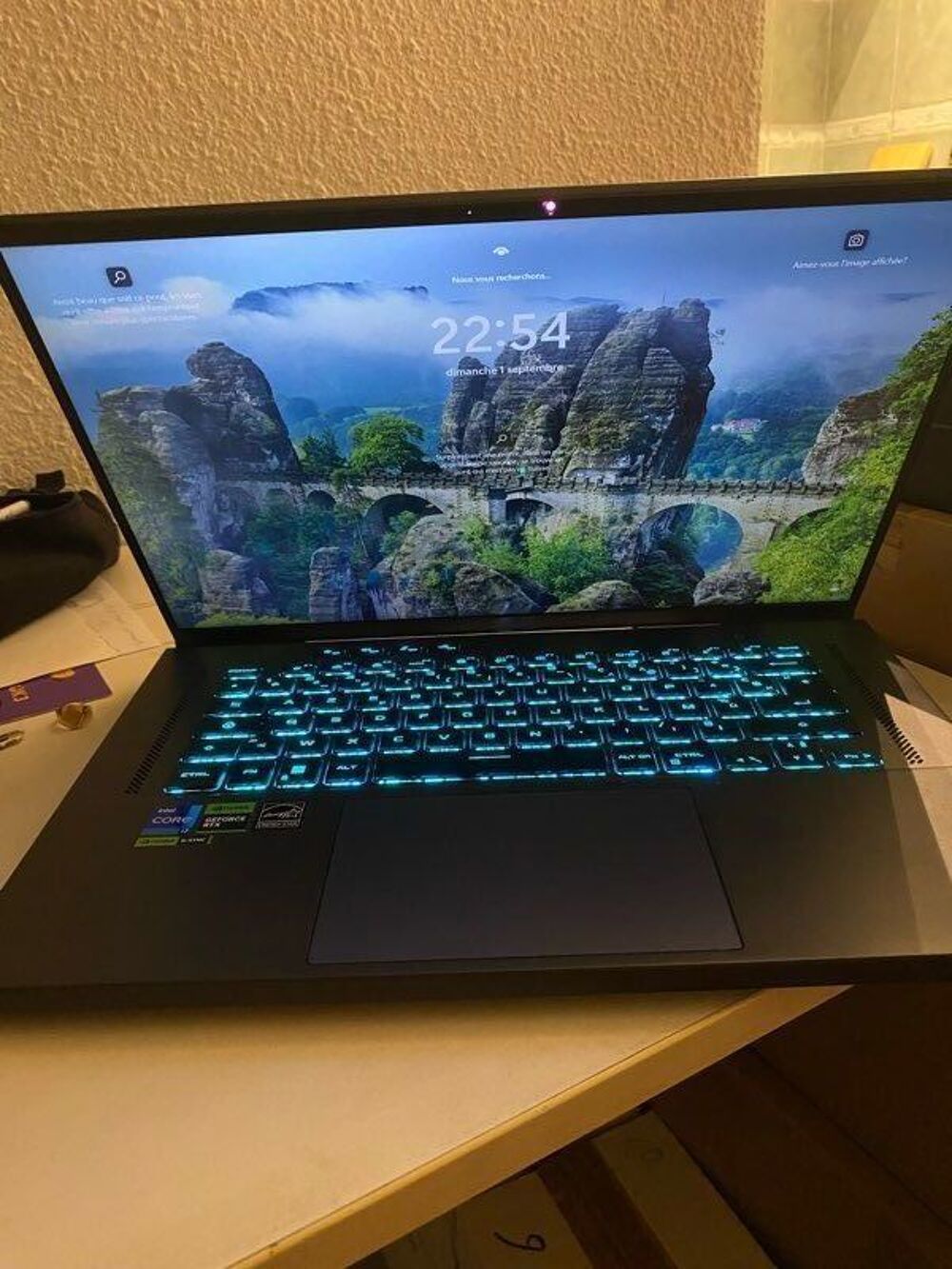 ROG ZEPHYRUS G16 + Souris et tapis offert Electroménager