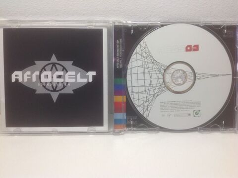 AFRO CELT SOUND SYSTEM VOLUME 3 FURTHER IN TIME Envoi Possib 7 Tr�gunc (29)