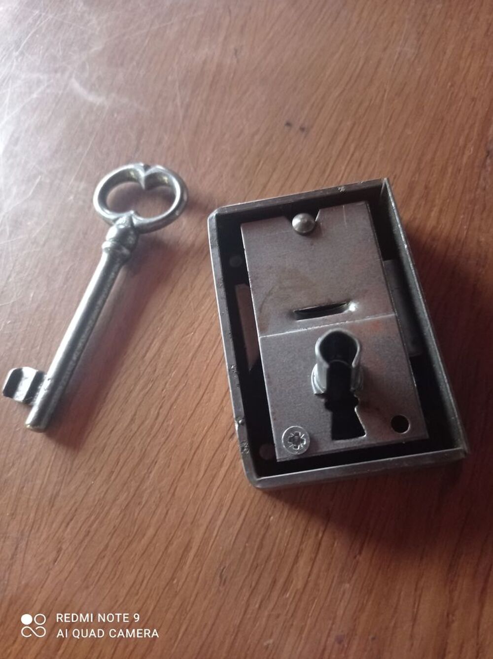 Serrure de placard Bricolage