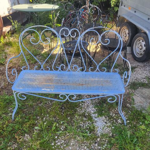 banc de jardin fer forg ancien 2 place 200 La Farlde (83)