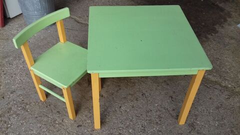 table + chaise enfant 35 Vendeuvre-du-Poitou (86)