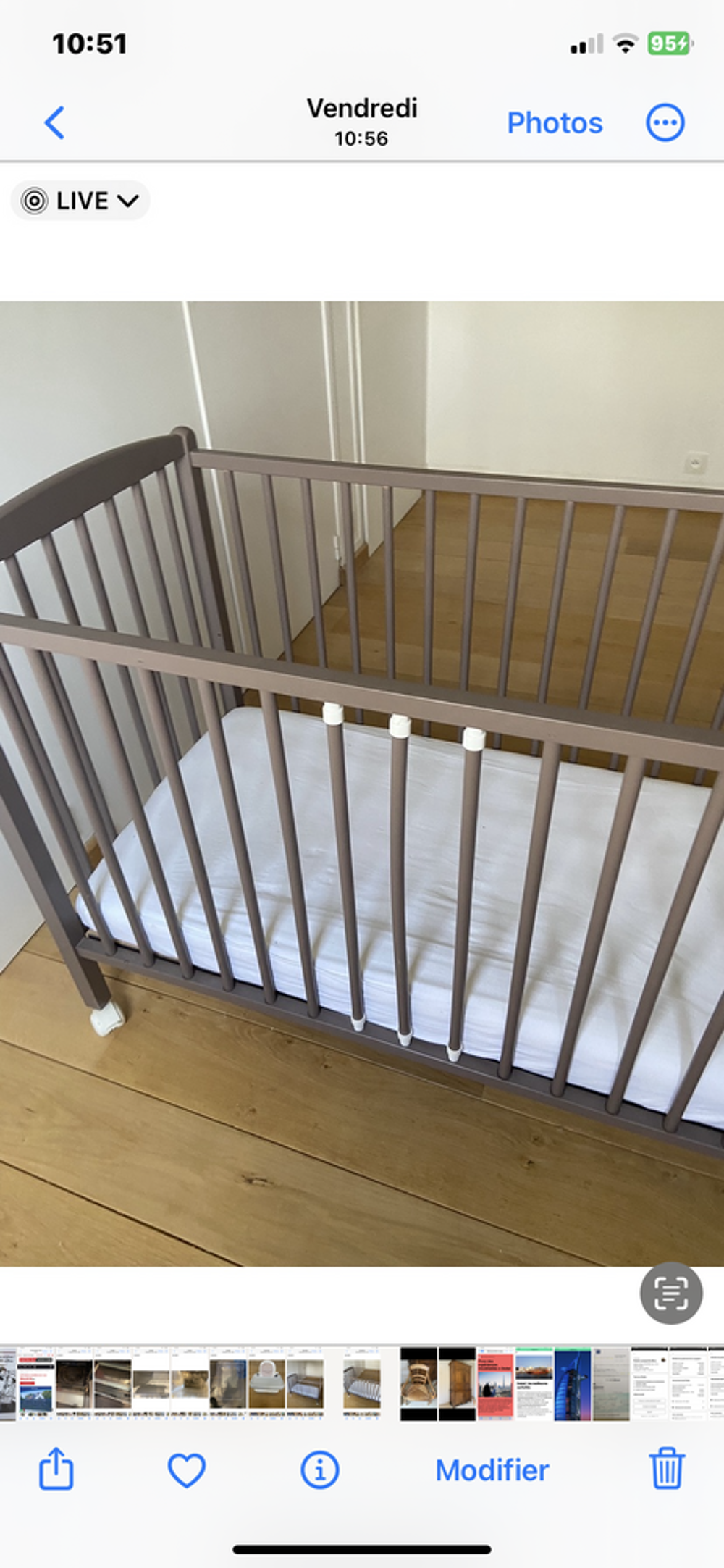 Lit b&eacute;b&eacute; &eacute;volutif bois &agrave; roulettes Mobilier enfants