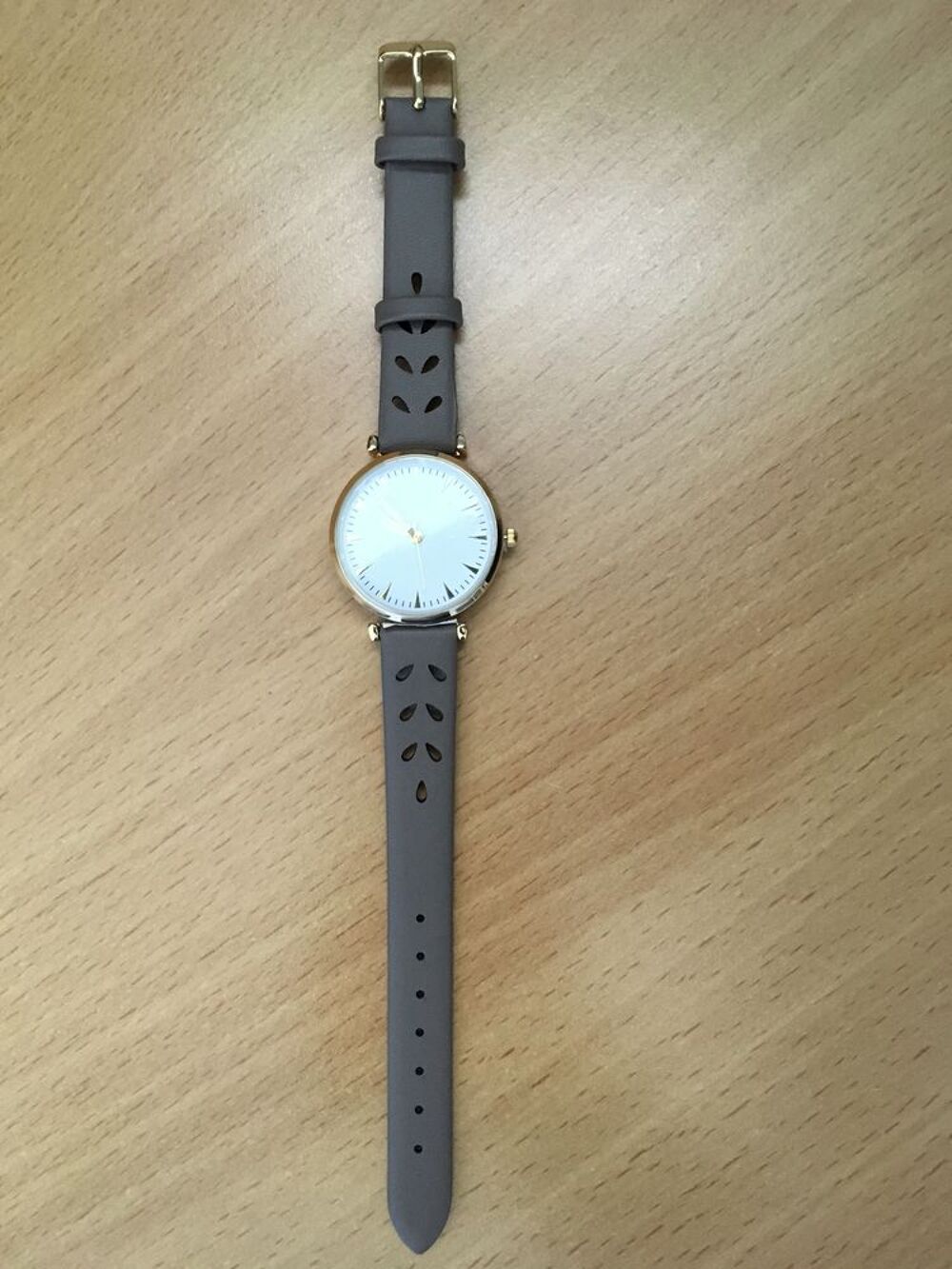 Montre neuve Bijoux et montres