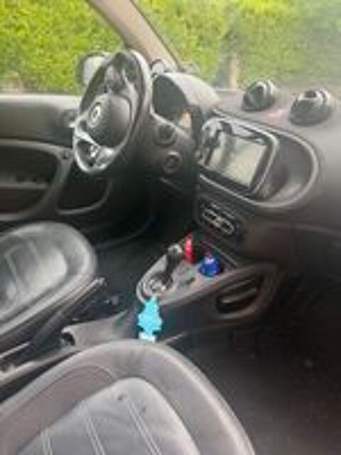 ForTwo Fortwo Coup&eacute; 0.9 90 ch S&S BA6 Prime 2015 occasion 69200 V&eacute;nissieux