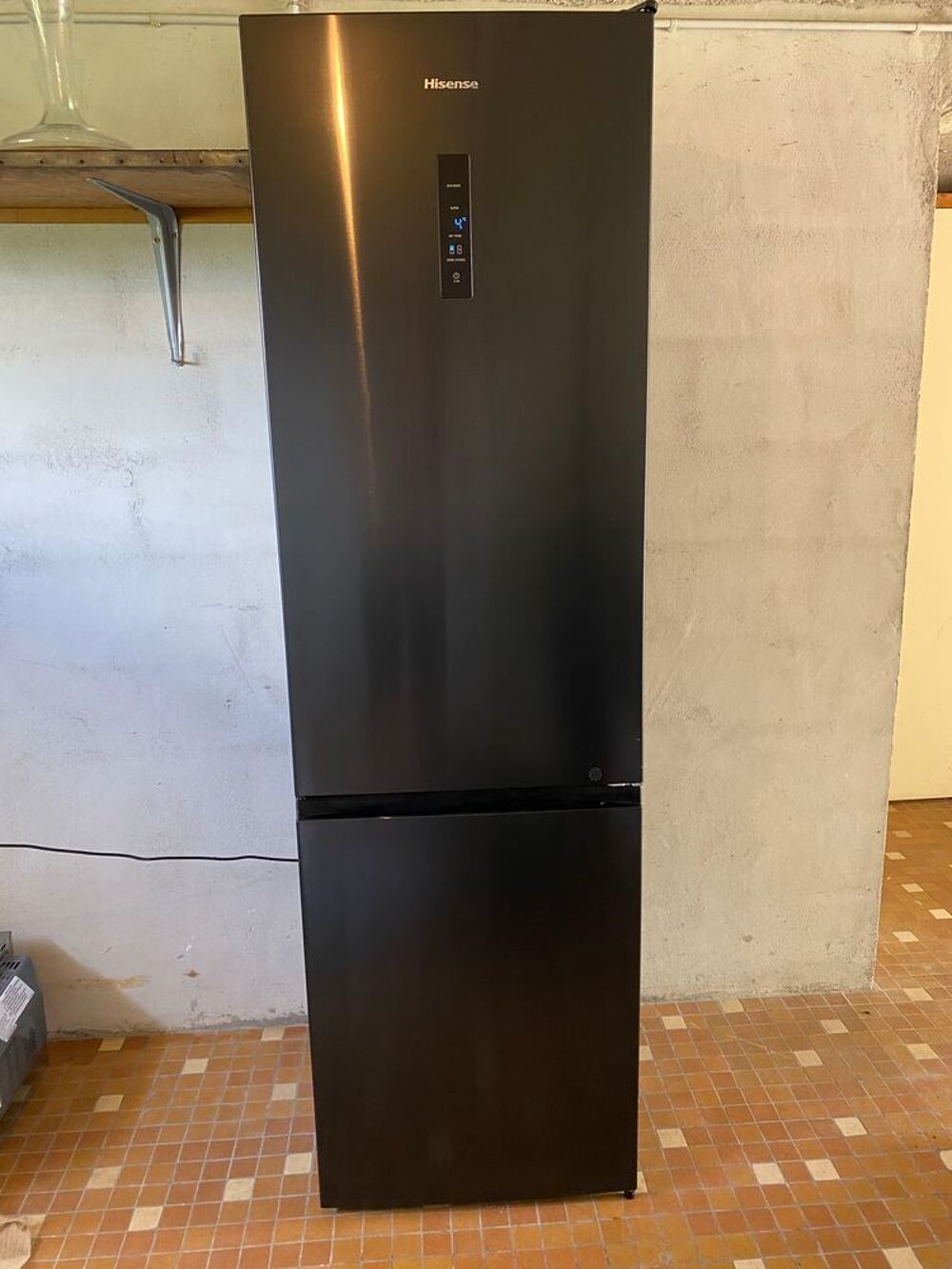 Frigo + cong&eacute;lateur excellent &eacute;tat encore sous garantie Electroménager