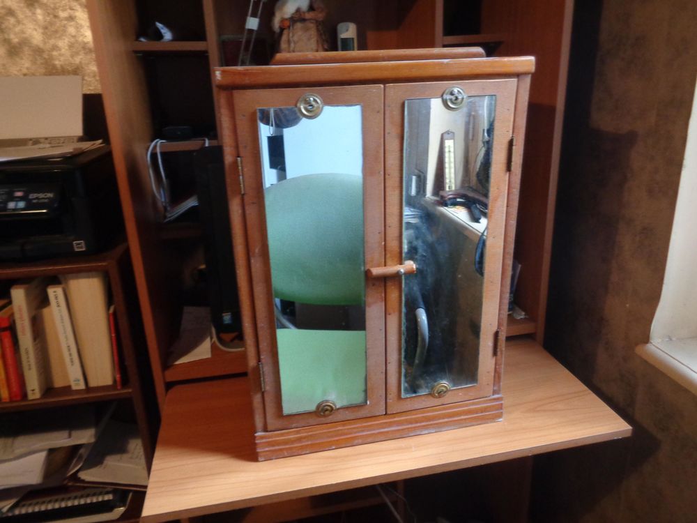 armoire a poup&amp;e Mobilier enfants