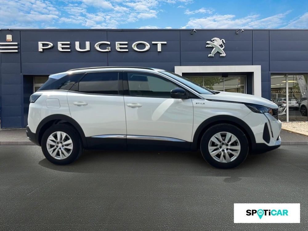3008 Puretech 130ch S&S EAT8 Style 2022 occasion 46000 Cahors