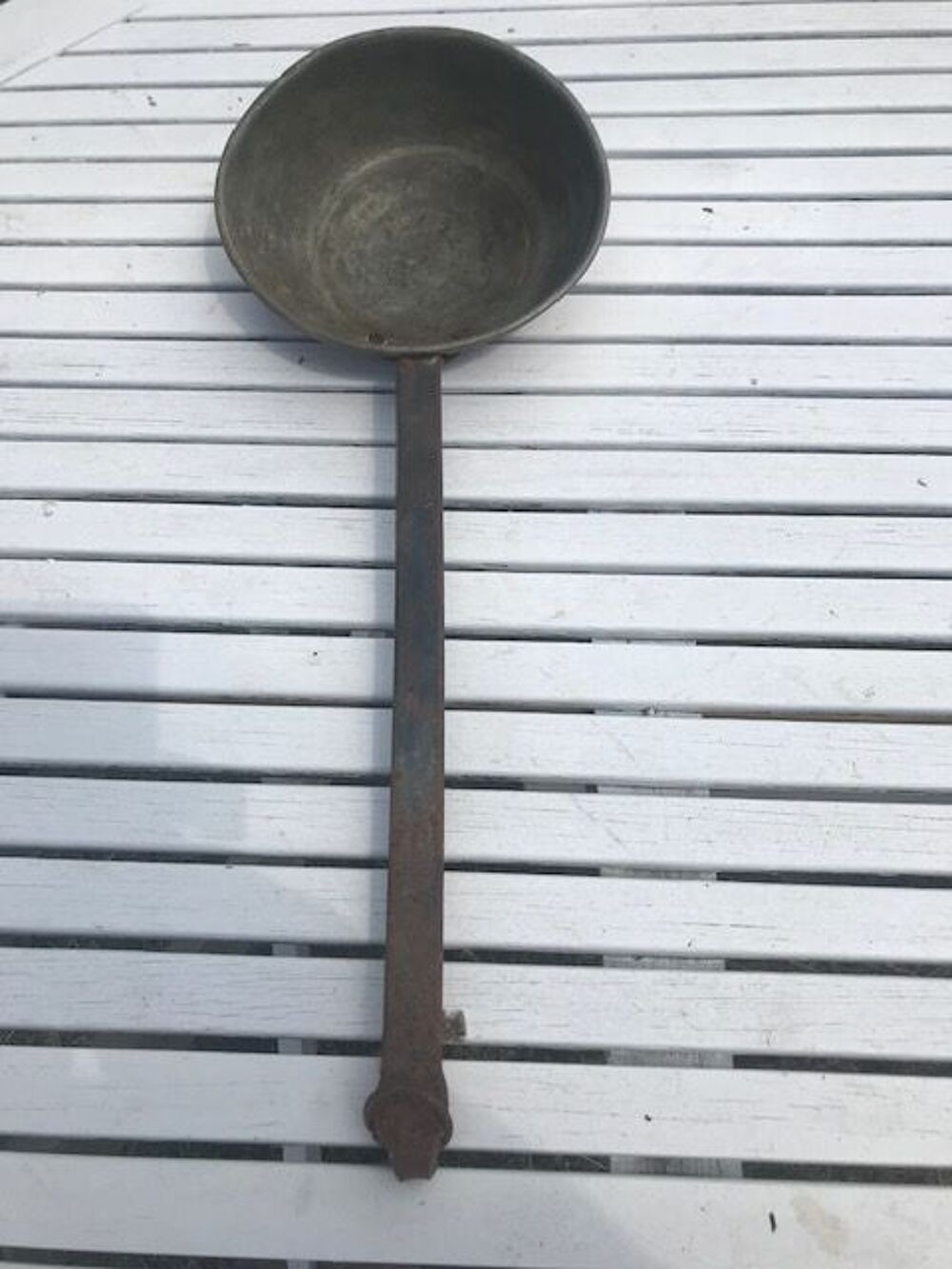 Bel ensemble de 6 po&ecirc;les en cuivre , plus louche assortie Electroménager