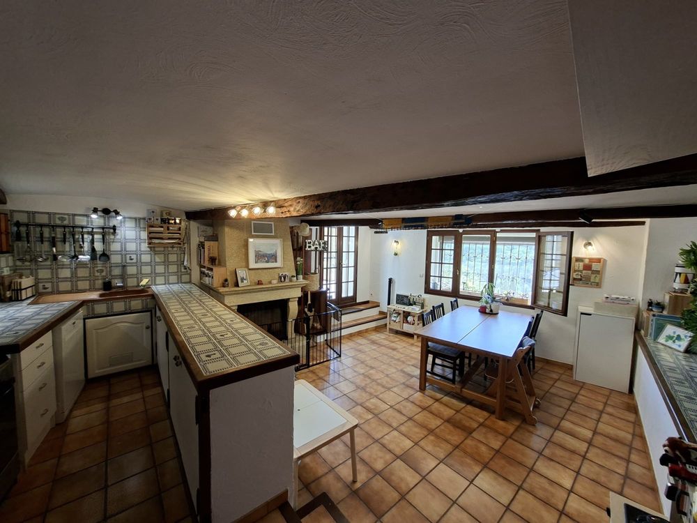 Vente Maison Maison de village 89 m� vue d�gag�e sans vis-�-vis plein sud Bagnols-en-for�t