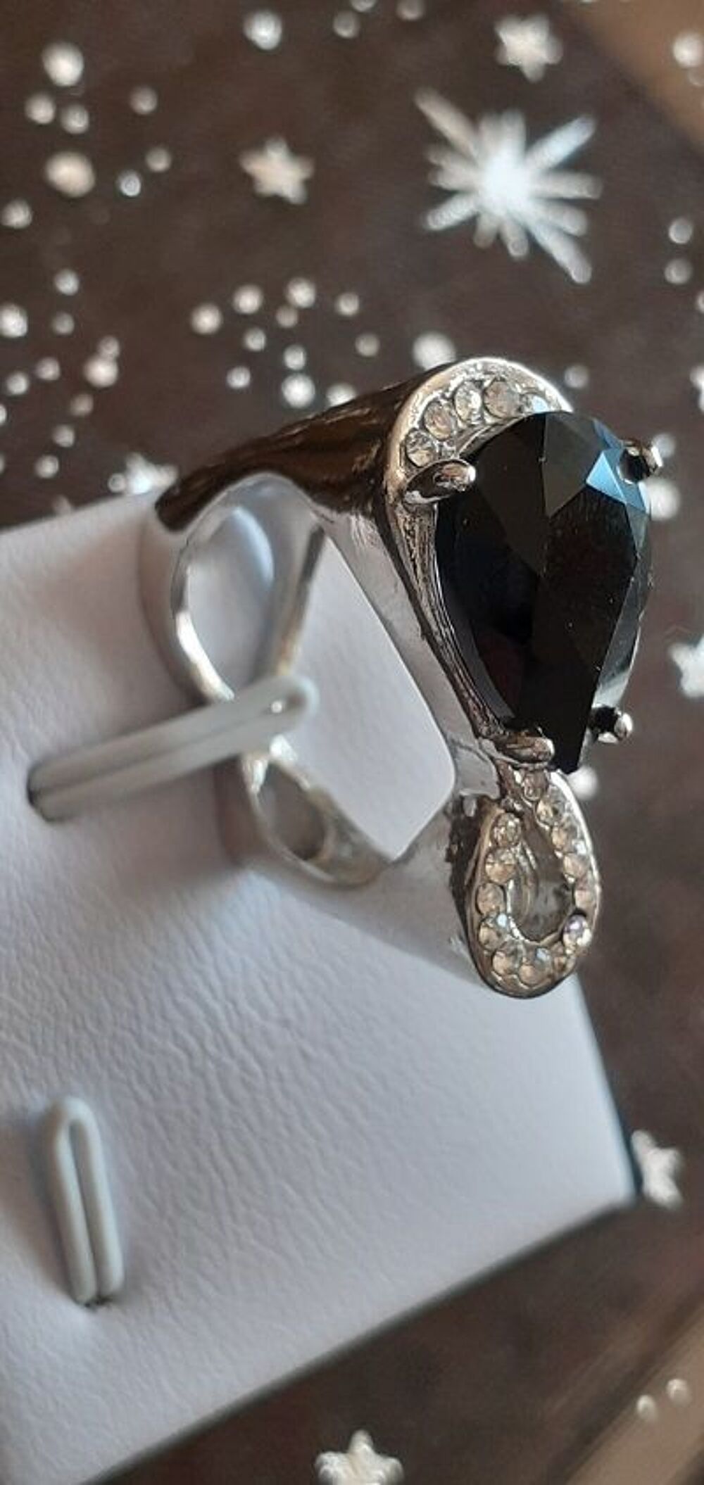Bague zircon noir Bijoux et montres