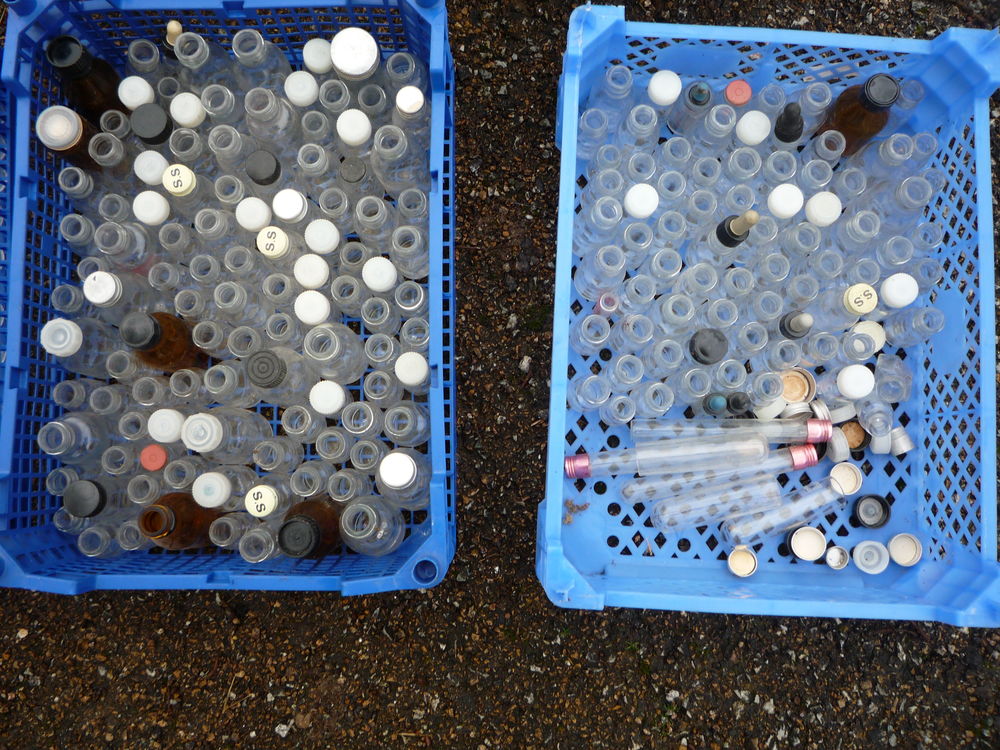 Flacons/petite bouteille/pharmacie Bricolage