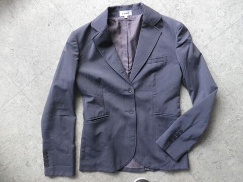 veste tailleur cintree  4 Le Havre (76)