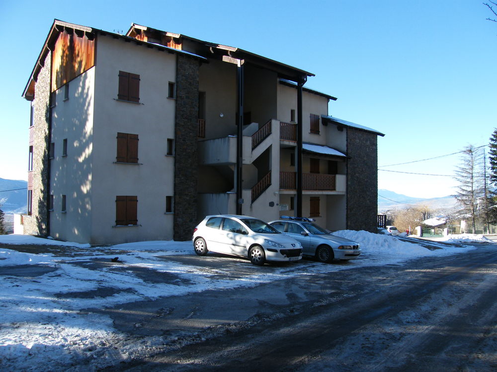   300m remontées mécanique balcon sud parking couvert Languedoc-Roussillon, Font-Romeu-Odeillo-Via (66120)