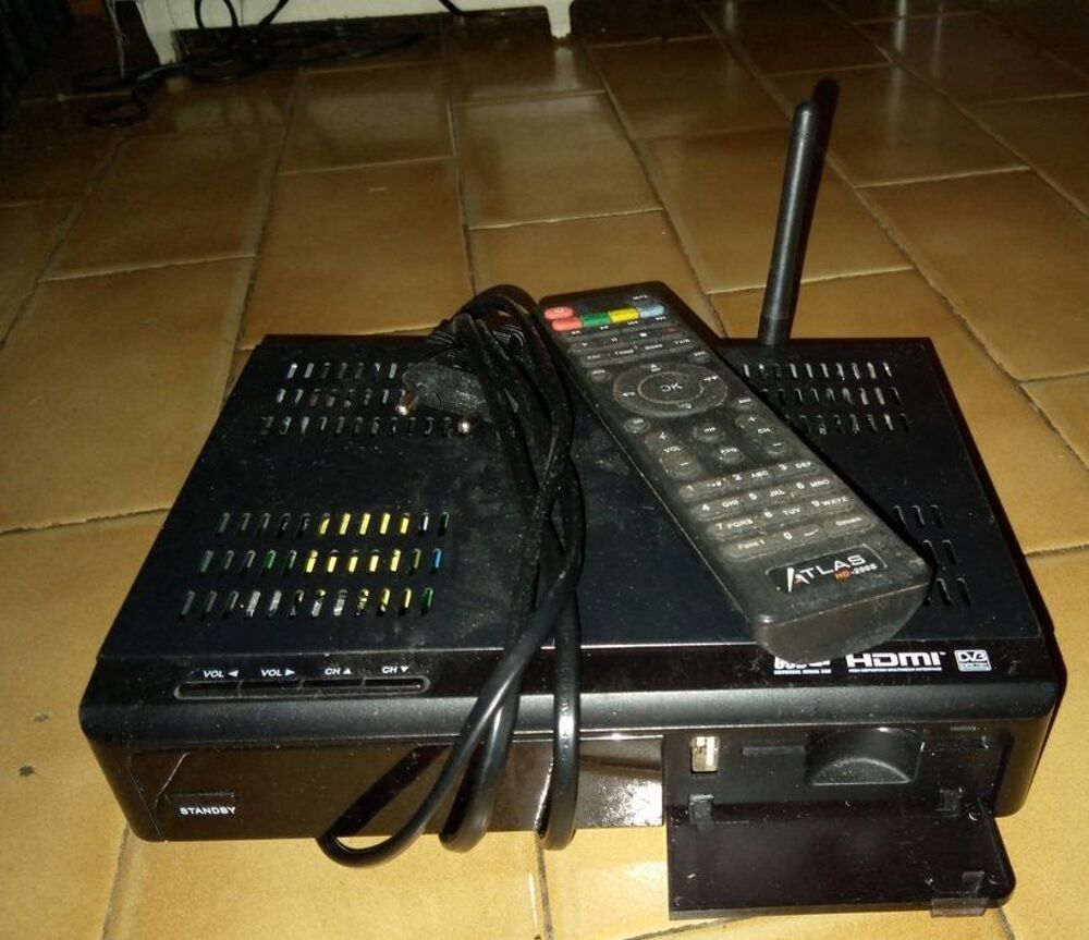 R&eacute;cepteur satellite Atlas HD 200S Photos/Video/TV