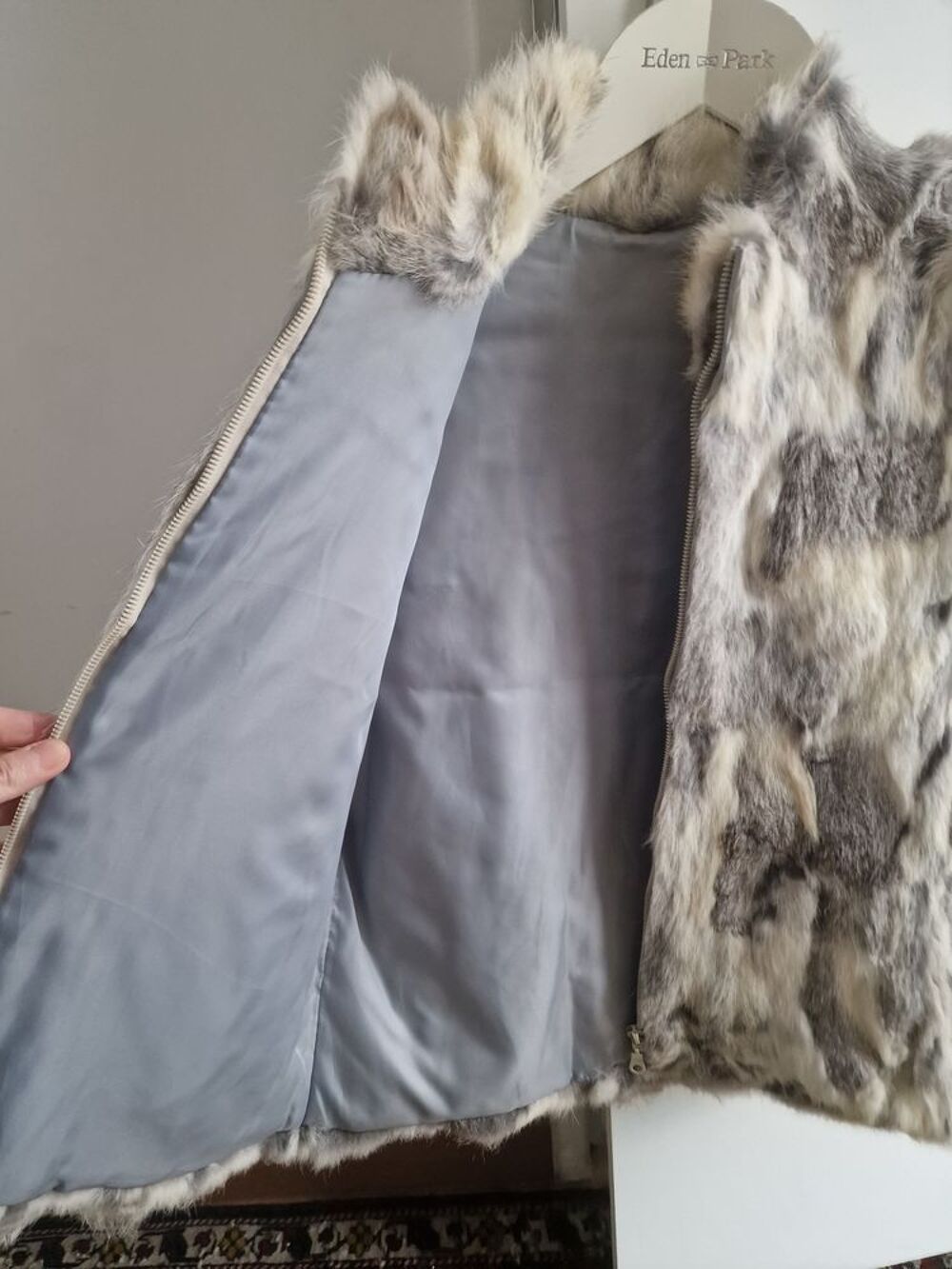 Veste sans manche en fourrure Vêtements