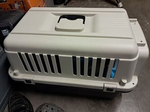 Cage transport animaux chien chats voiture 14 57280 Fves