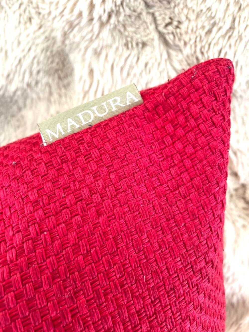 2 HOUSSES de COUSSINS de marque MADURA Décoration