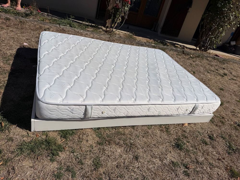 Sommier + matelas 140x190 Meubles