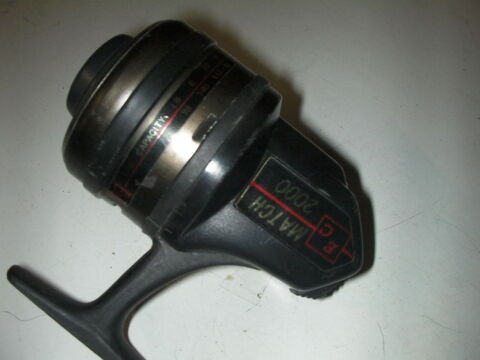 Moulinet capot� match 2000 38 Roques (31)