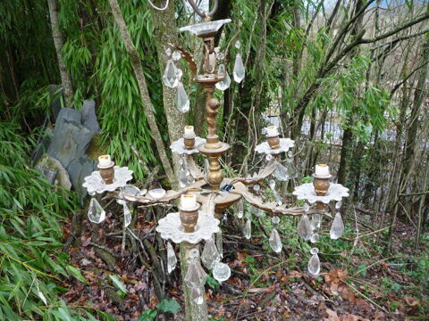 Lustre bronze angelot/pampilles cristal (G)
85 Castres (81)