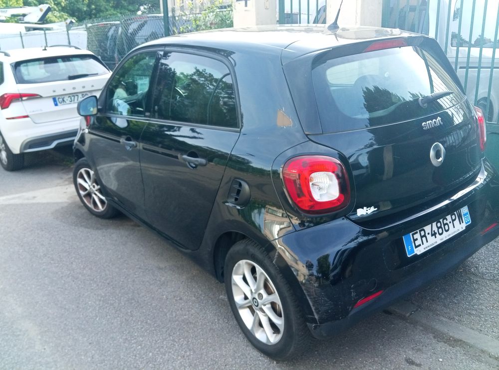 ForFour Forfour 1.0 71 ch S&S BA6 Proxy 2017 occasion 78210 Saint-Cyr-l'&Eacute;cole