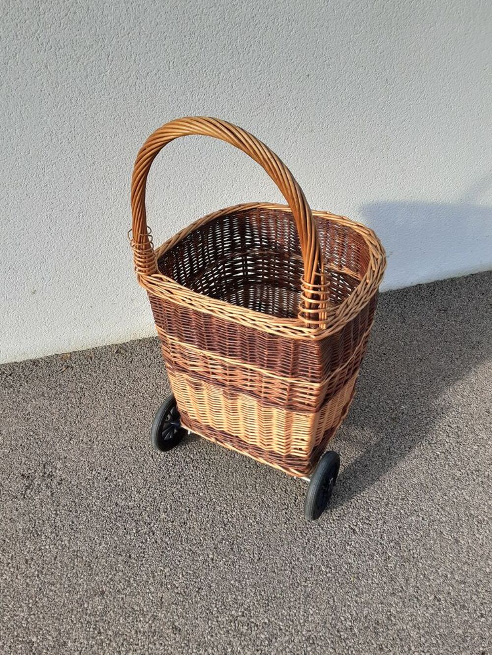 Panier &agrave; bois en osier Meubles