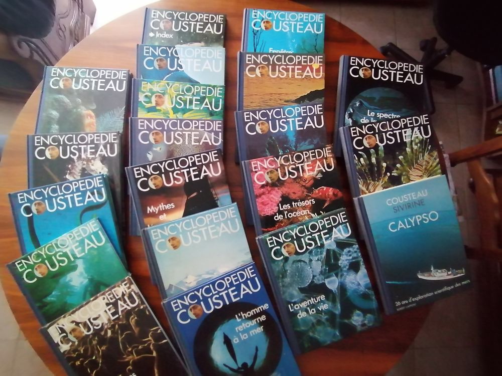  Encyclop&eacute;die Cousteau Livres et BD