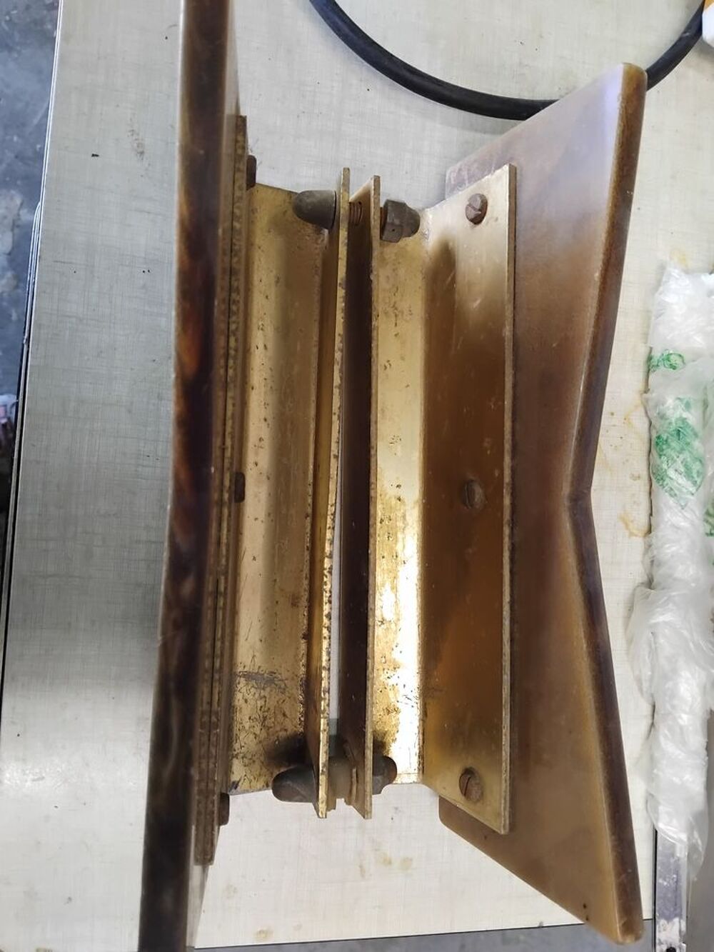 POIGNEES DE PORTE Bricolage