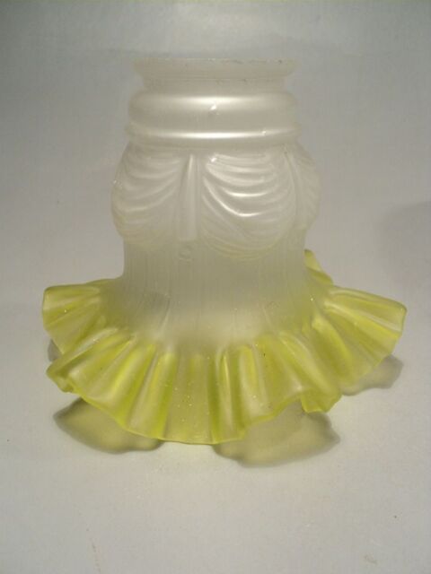 Ancienne Tulipe Abat-Jour Verre Drapé 1900 Collerette Verte 25 Loches (37)