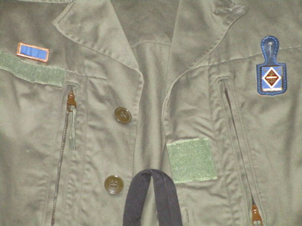 VERITABLE VIEUX TREILLIS MILITAIRE ANNEE 1978 
