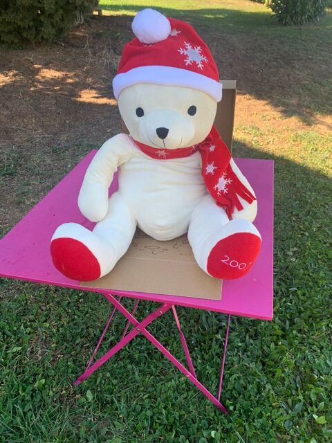GR0S OURS EN PELUCHE BOHOMME DE NEIGE Marcoux (42)