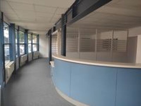   BUREAUX 