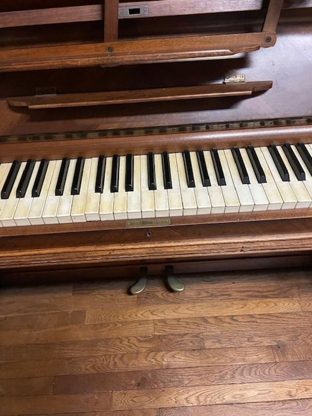 donne piano droit KRIEGELSTEIN &amp; Cie 1900 Instruments de musique