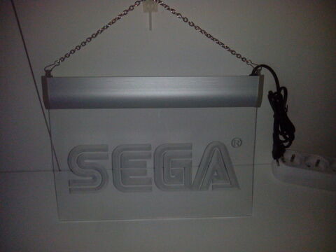 Enseigne lumineuse SEGA
40 Nancy (54)