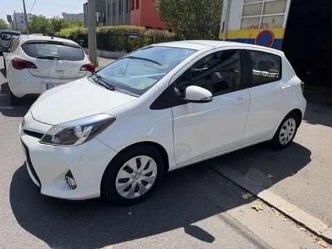 Toyota Yaris 100h Dynamic 2012 occasion V&eacute;nissieux 69200