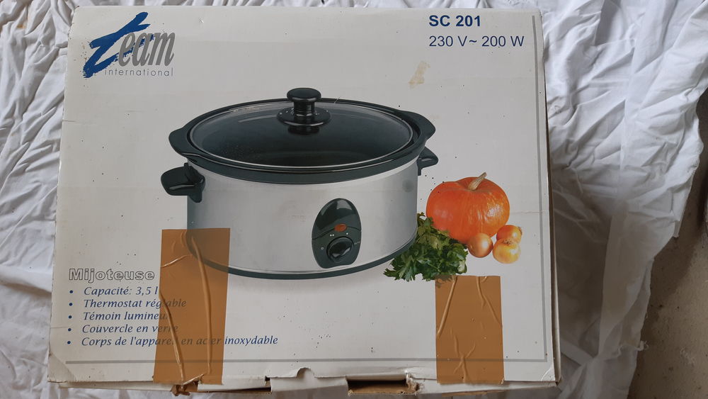 Mijoteuse electrique neuve TEAM 3.5 l. 15€ Cuisine