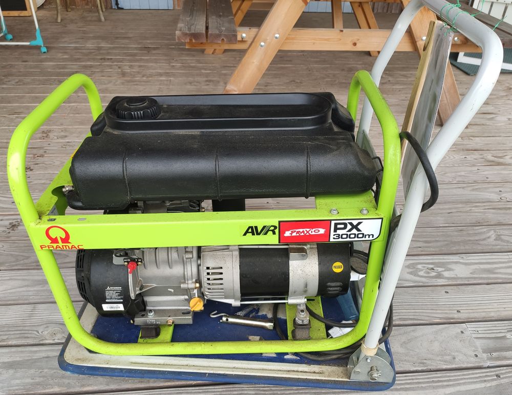Groupe &eacute;lectrog&egrave;ne Pramac PX 3000 Bricolage
