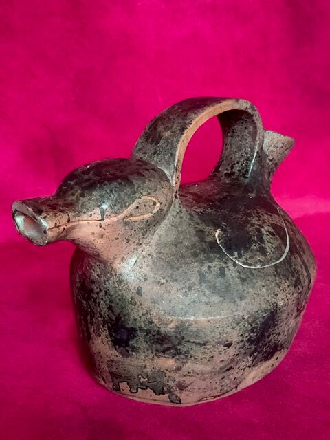 Ancien pichet en gr�s en forme de caneton 40 Avermes (03)