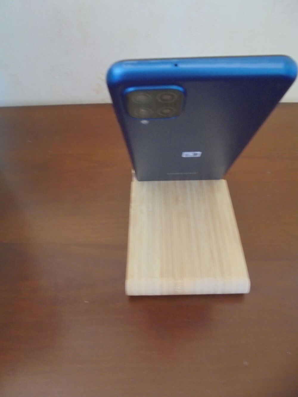 Support t&eacute;l&eacute;phone bois (26) Téléphones et tablettes