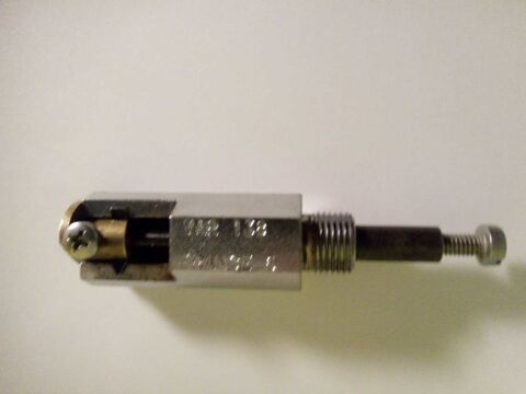 Pige de réglage pour 103 Peugeot, MBK 51, etc... Sur Amiens Rivery. 15 €. Pas d'envoi. 15 Amiens (80)